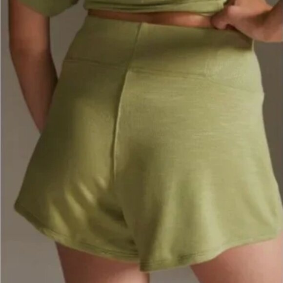 Daily Practice Fitted Corset Shorts in Moss from Anthropologie – Size Medium - Picture 2 of 11